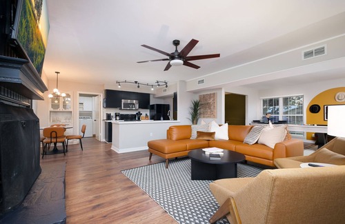 North San Antonio - SAT House | Texas Oasis - Pool, Games, Hot Tub & Family Fun!