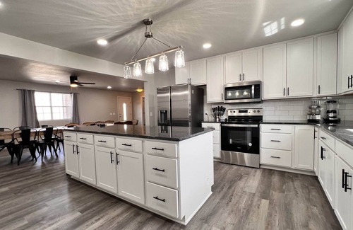 Comanche County Other | Texoma Bison Ranch at Wichita Mountains-sleeps 21