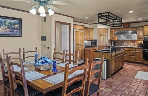 Pottsboro House | TexStar Ranch explore Denison, Sherman & Pottsboronn