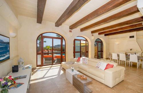 Ghasri House | Tfiefa Holiday Home