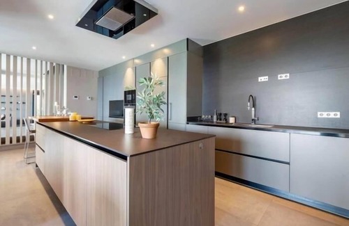 Tamarit Villa | th85 Villa in Tamarit, Tarragona · 5 bedrooms · 5 beds · 5 baths