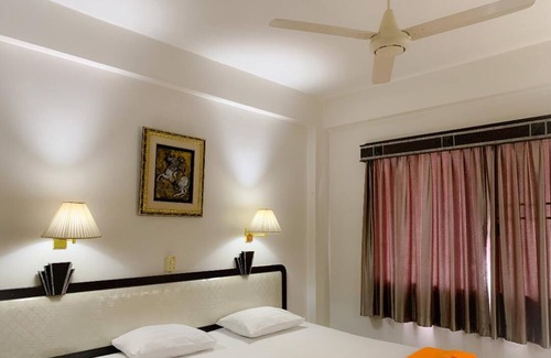 Nakhon Si Thammarat Hotel | Thai Hotel