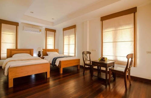 Bang Kruai Hotel | Thaihome Resort