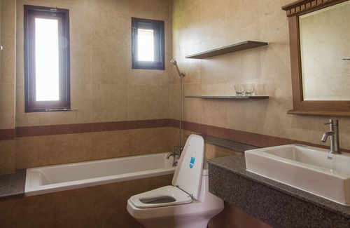 Bang Kruai Hotel | Thaihome Resort