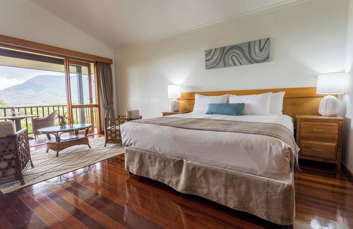 Oak Beach Resort | Thala Beach Nature Reserve