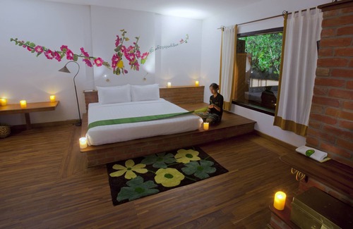 Nyaungshwe Hotel | Thanakha Inle Hotel