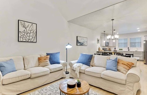 Lehi House | Thanksgiving Point, Garage & FrontRunner Station!