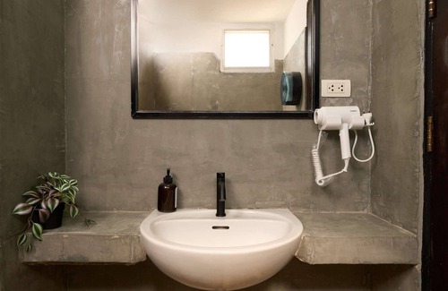 Thapae Hotel | Thapae60 Mini Hotel
