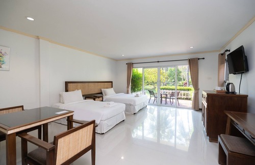Ban Na Hotel | Thara Cholapruek Resort