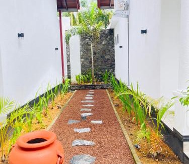 Dickwella Villa | Thara Inn Villa
