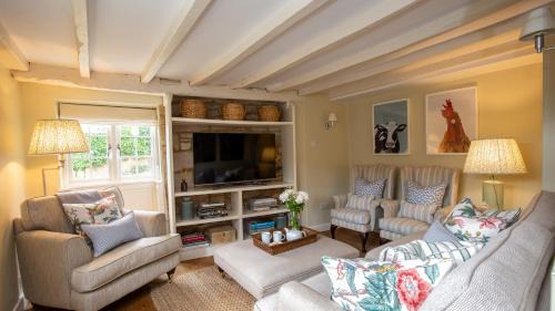 Todenham House | Thatch Cottage