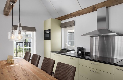 Municipality of Someren Villa | Thatched villa with sauna in holiday park