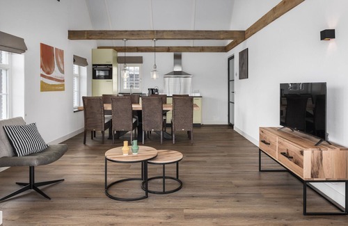 Municipality of Someren Villa | Thatched villa with sauna in holiday park