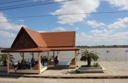 That Phanom Hotel | Thatphanom River View Hotel