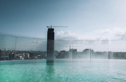 City Centre Apartment | The 1 -Nicosia Luxe Stay- Gym Pool 24h Concierge