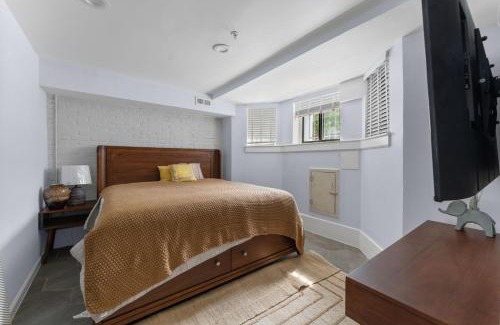 Dupont Circle Apartment | The 1731 Residence Unit 1