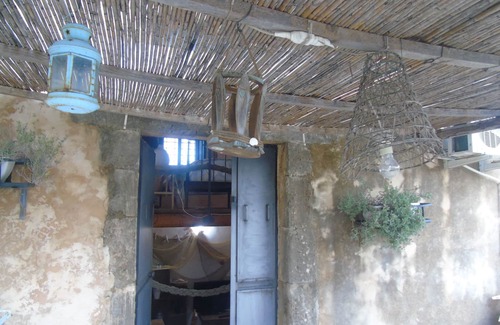 Noto House | The 1800s nest house within the Vendicari reserve