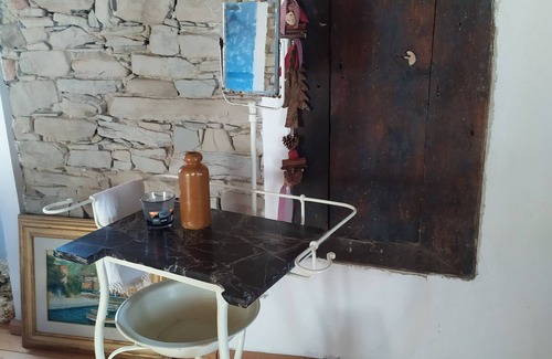 Orbregno House | The 18th century stone house in the Monferrrato hills