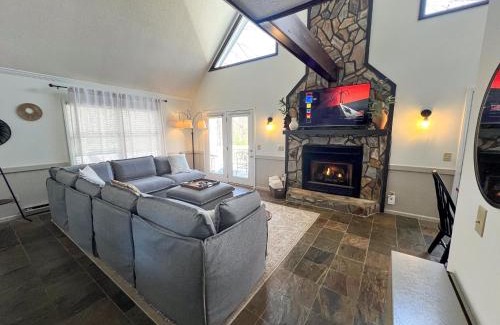 West Jefferson Ski Chalet | The 19Th Hole - New Rental 2025