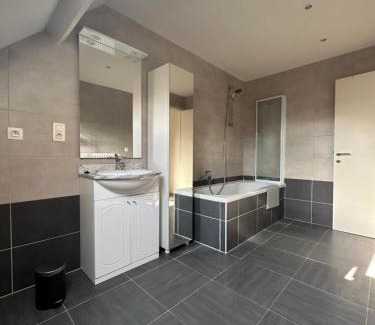 Comines-Warneton Apartment | The 40 work or holiday new Appt