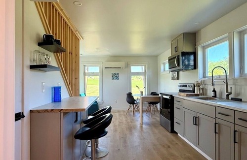 Bristol Ski Chalet | The 900 Sq Ft Micro-Mansion-Central Air & High Speed Internet