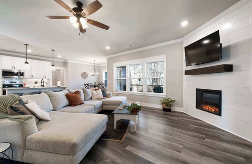 Bella Vista House | The Abode Summary: We