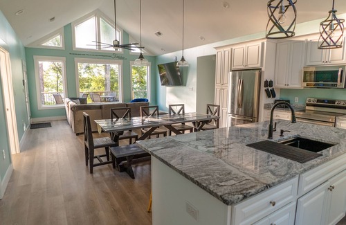 Nancy House | 🌞The Abundant Life on Lakeshore🌞 - Lakeview Home <1/4 Mile to Public Boat Ramp