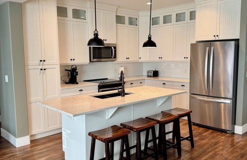 Okanagan-Similkameen Cottage | The Acorn Squash Cottage