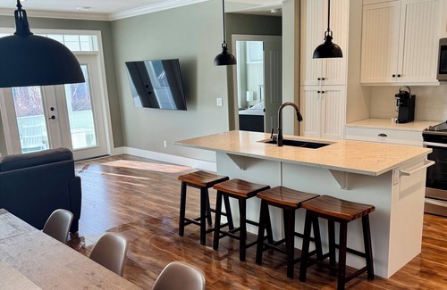 Okanagan-Similkameen Cottage | The Acorn Squash Cottage