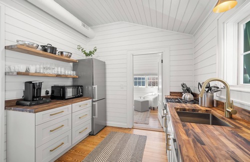 Hyde Park Apartment | The Adaline