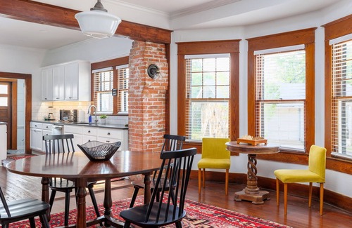 Georgetown House | The Adeline House of Georgetown