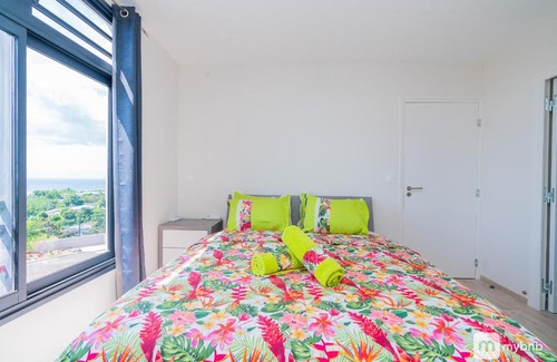 Faaa Apartment | The Airport Herehau Lodge in Faaa wPool