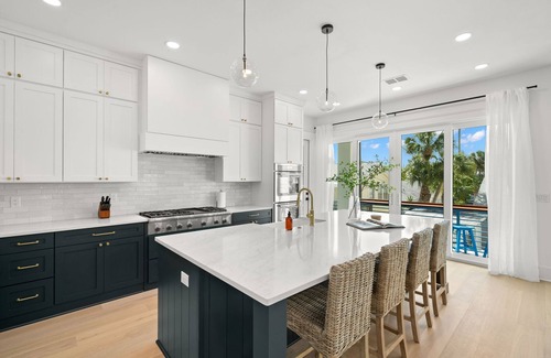 Clearwater Beach House | The Akoya Pearl - 2 Beach Homes Steps From CWB