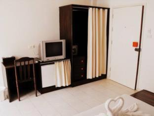 Nanai Road Apartment | The Album Loft