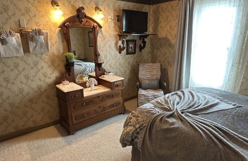 Silverton House | The Alma House Inn