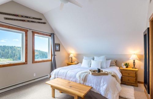 Silver Star Mountain House | The Alpine I No Service Fee's I Ski-in Ski-Out I