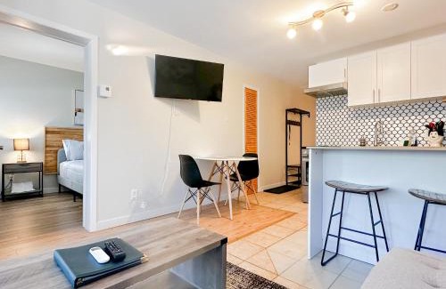 Mont-Tremblant Village Apartment | The Alpine Nest - 3 Beds - 4 Guests - Free Parking - Pool