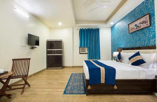 Aerocity Hotel | The Alpino Hotel
