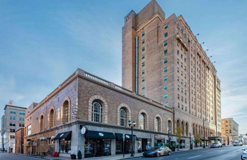 Hamilton District Hotel | The Americus Hotel, Trademark Collection by Wyndham