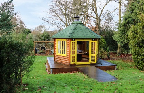 Poringland Cottage | The Annex at 60 Rectory Lane