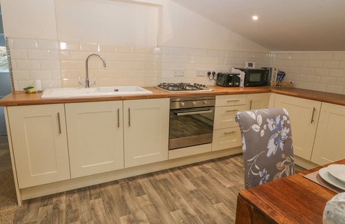 Elim Cottage | THE APARTMENT AT PLAS YR EITHIN, pet friendly in Llanfechell