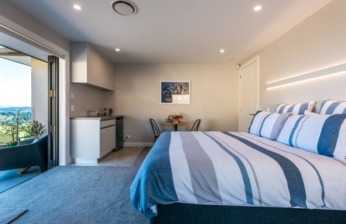 Omiha House | The Apartment at Te Whau Point