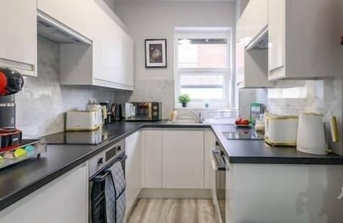 Harrow House | The Aqua Room