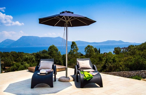 Katomerion Villa | The architecture is a perfect example of the beauty in a typical ionian style