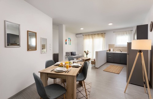Kallithea House | The Aristotelian Suites by Athens Stay