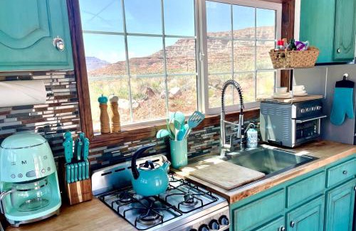 Virgin House | The Ark Tiny House near Zion National Park, Utah
