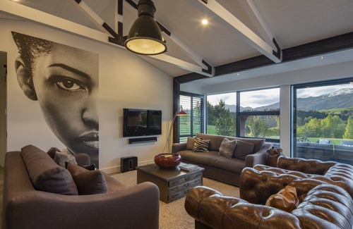 Lake Hayes House | The Art House - a home to inspire you with an eclectic selection of art