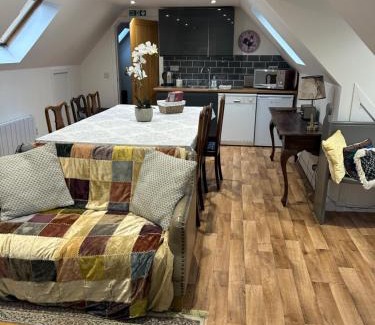 Crieff Apartment | The Art Loft at Beechtrees, Crieff