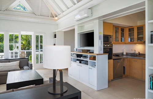Flamands Villa | The ART villa offers a breathtaking view of Saint Barthelemy