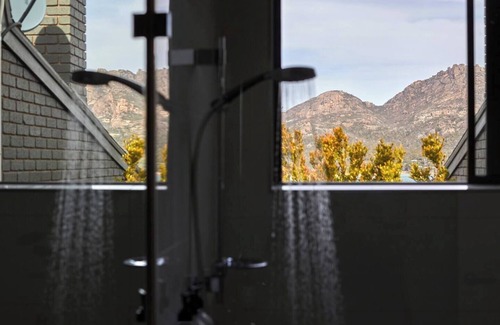 Coles Bay House | The Arthouse Freycinet